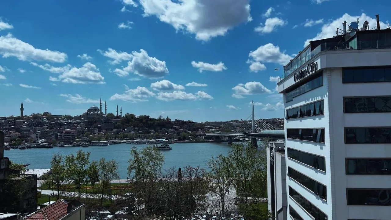 Wonder Homes 6 - Ultra Luxury , 4Br , 2Ba , Sea View Karakoey Istanbul Turkey