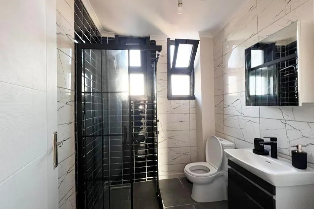 Wonder Homes 6 - Ultra Luxury , 4Br , 2Ba , Sea View Karakoey Istanbul 0*,  Turkey